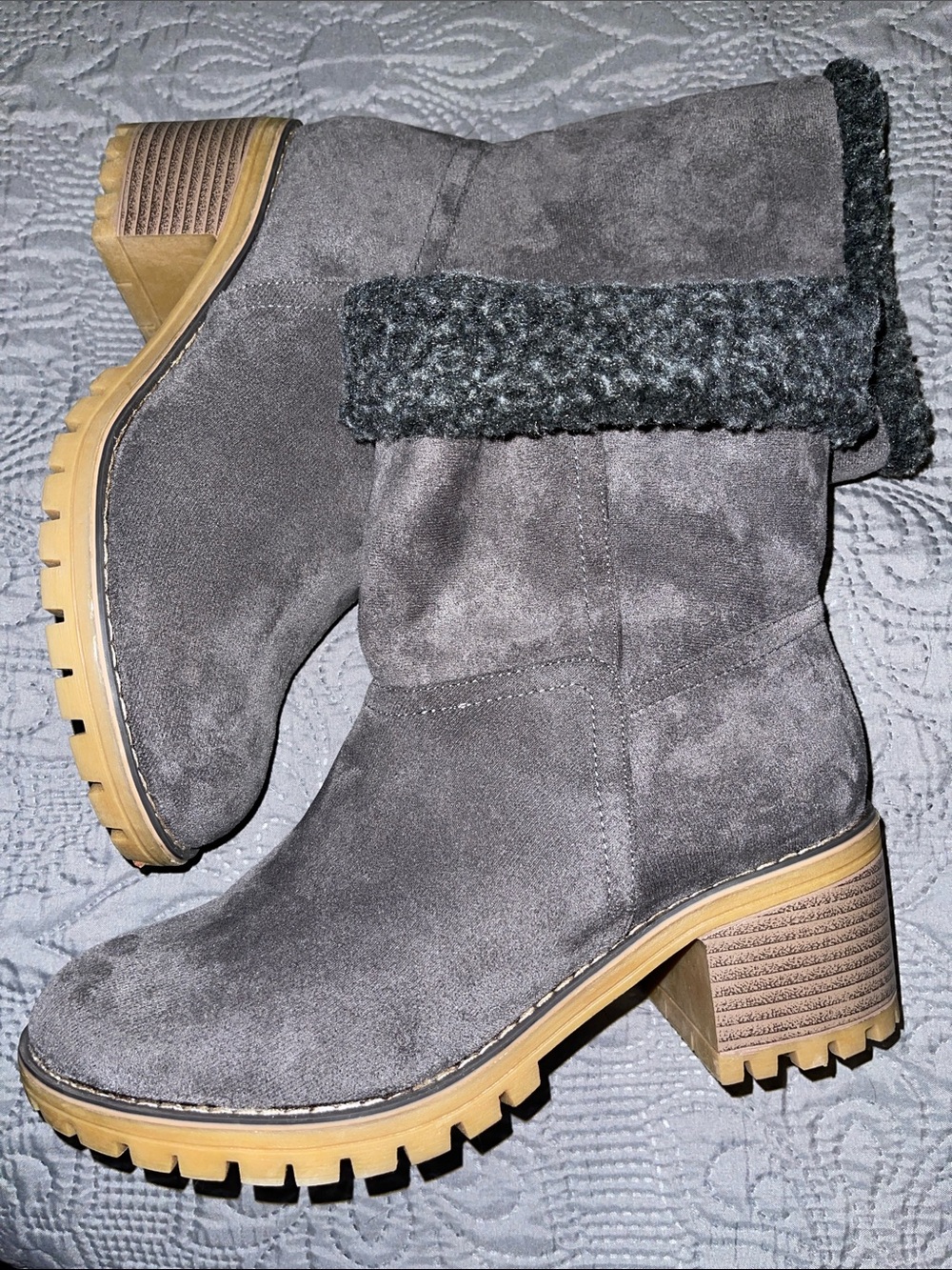 Women’s Mid-Calf Gray BOUTIQUE CORKYS Winter Boots